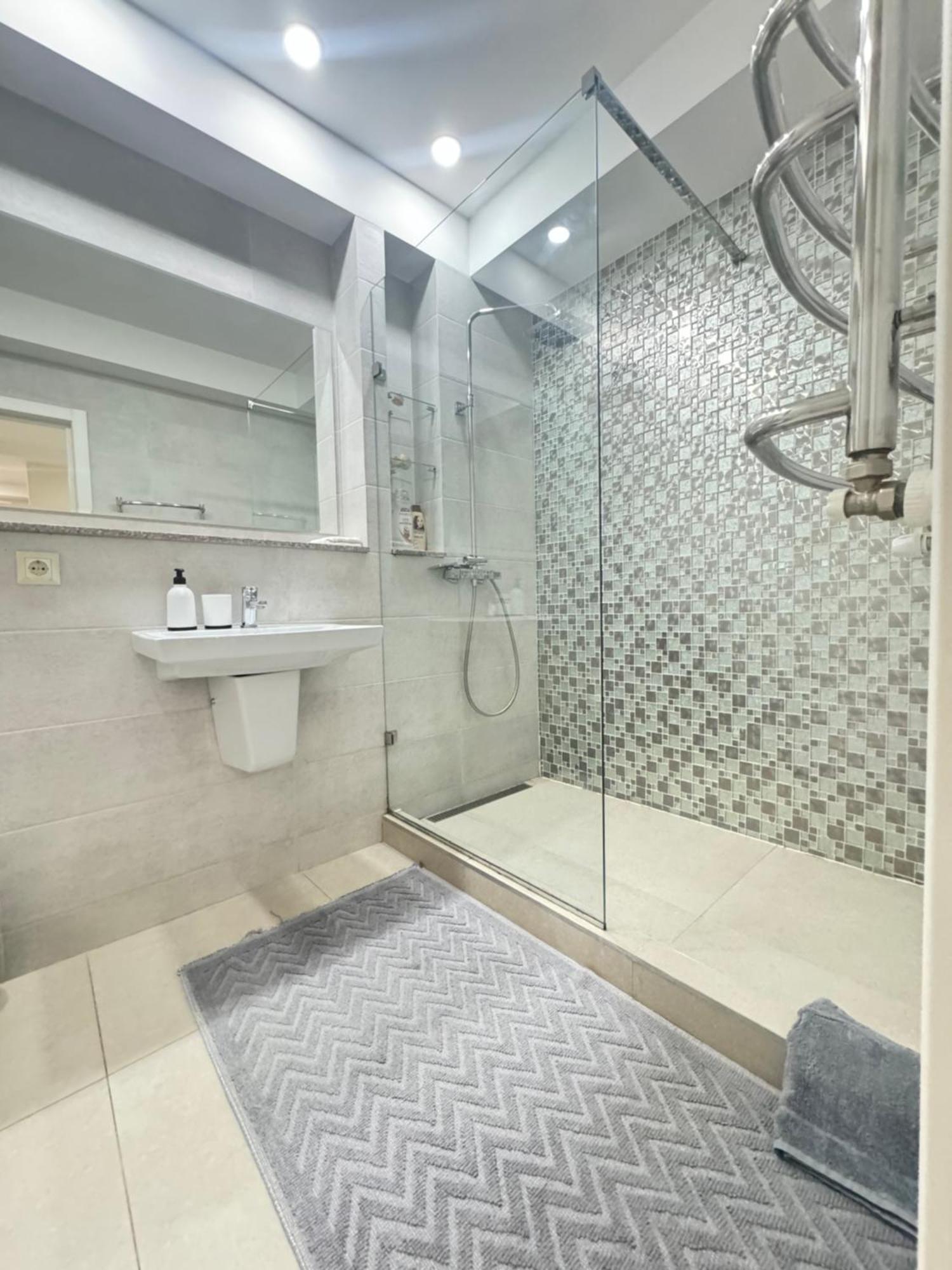 New Lux Apartment In Kischinau Exterior foto